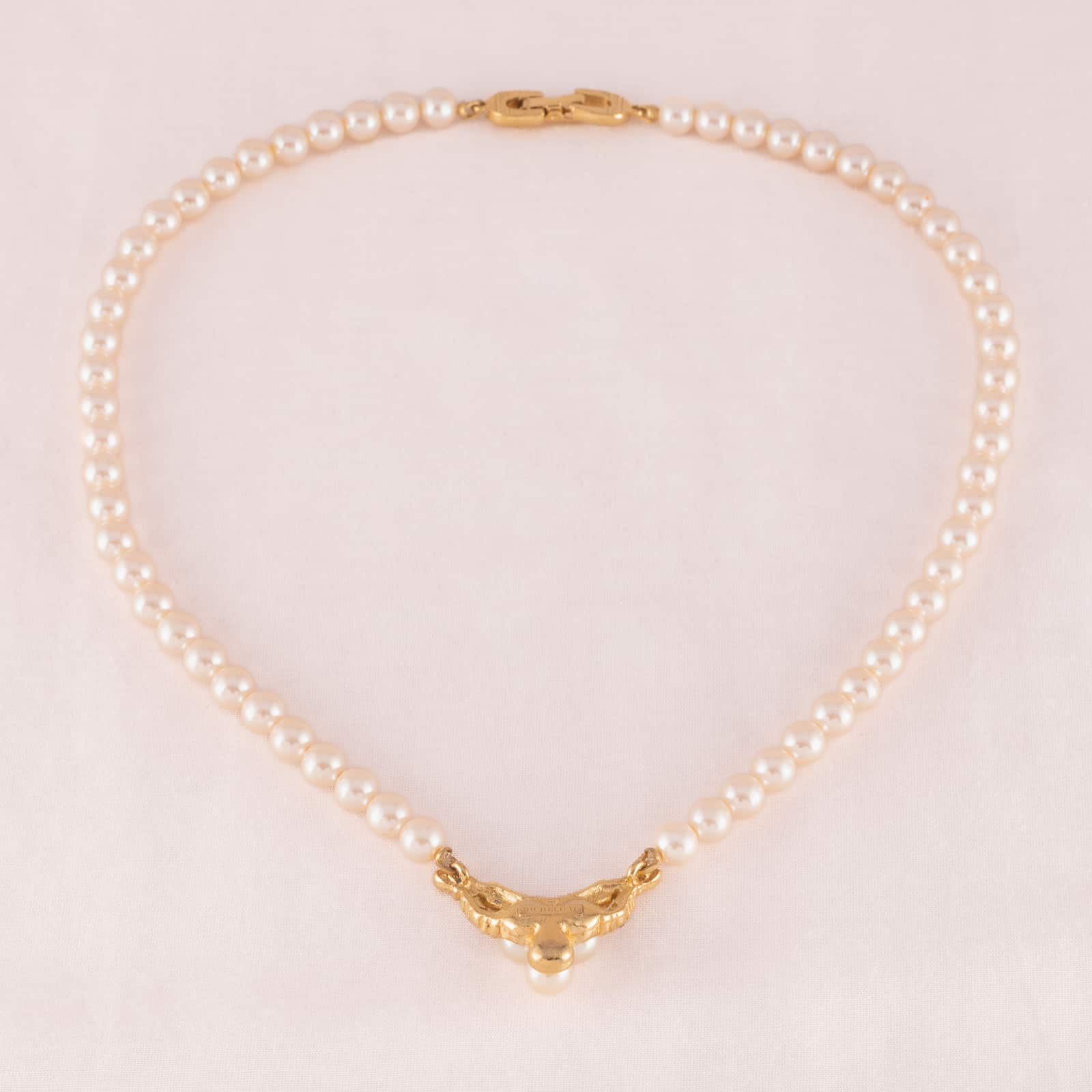 Richelieu | Jewelry | Vintage Richelieu Gold Layered Iridescent Pearl  Necklace | Poshmark